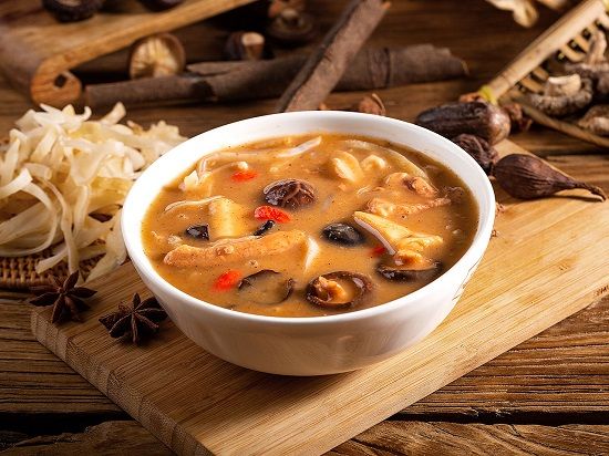 都是主打“菌汤”，方一坤胡辣汤和巴奴火锅有何相似之处？