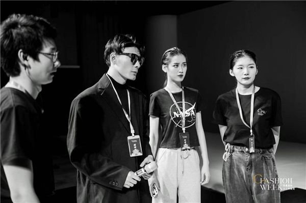 华夏国际时装周创始人李康：让时尚传递文化