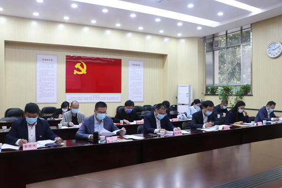 郑州市新的社会阶层人士认真学习贯彻市第十二次党代会精神